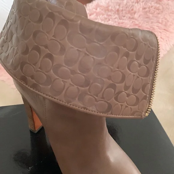 Beautiful tan colored mid calf Coach boots - Picture 4 of 5